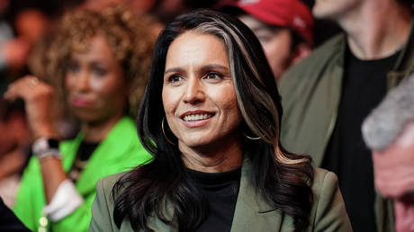 Tulsi Gabbard ปฏิเสธการแบ่งปัญญาในการสนทนาเกี่ยวกับยูเครน