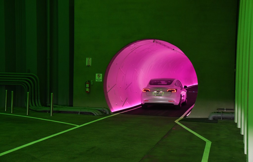 The Boring Company เริ่มทดสอบ Tesla Full Self-Driving ในอุโมงค์ลาสเวกัส