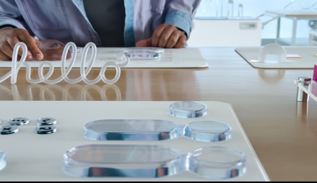 Apple เปิดตัวตัวเลือกใหม่ ให้ผู้ใช้สามารถเปลี่ยนสี Liquid Glass ได้ตามต้องการ