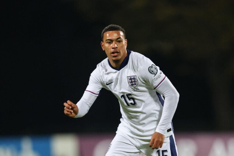 ทีมชาติอังกฤษพบกับเซอร์เบีย: การประกาศรายชื่อทีม